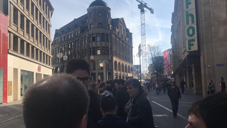 [Bild: apple-store-schildergasse-eroeffnung-1.jpg]