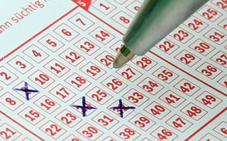 Lotto: Erster Gewinner mit Zahlen von ChatGPT