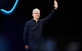 Video: Tim Cook spendet Studenten Trost in Corona-Zeiten