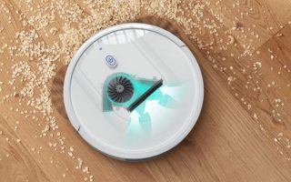 Zum Start mit Code günstiger: eufy RoboVac G10 Hybrid