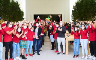 Mitten im Wald: Tim Cook eröffnet besonderen Apple Store