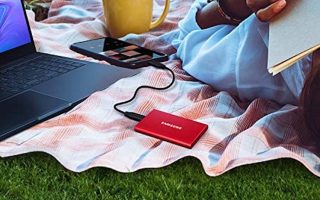 Amazon Blitzangebote: Samsung T7 Portable SSD mit 2 TB Speicher & mehr