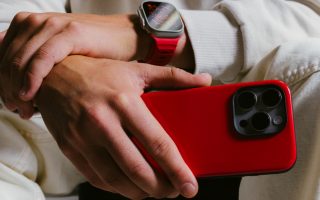 Jetzt verfügbar: Nomad Sport Band Red und Sport Case Night Watch Red
