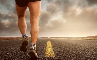 China: Firma zahlt nur Boni, wenn die Mitarbeiter 3 km am Tag rennen