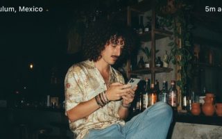 „Endless Summer“: Diese KI-App schickt dich im Selfie nach Paris