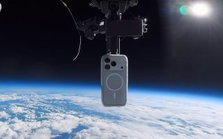 iPhone 17 Pro stürzt aus 30,5 Kilometer – und funktioniert