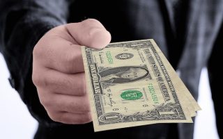 Abzocke: Angebliche Gratis-Apps verstecken sich hinter Bezahlschranke