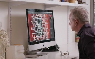 Video-Pause: Papier-Kunstwerke am iMac basteln